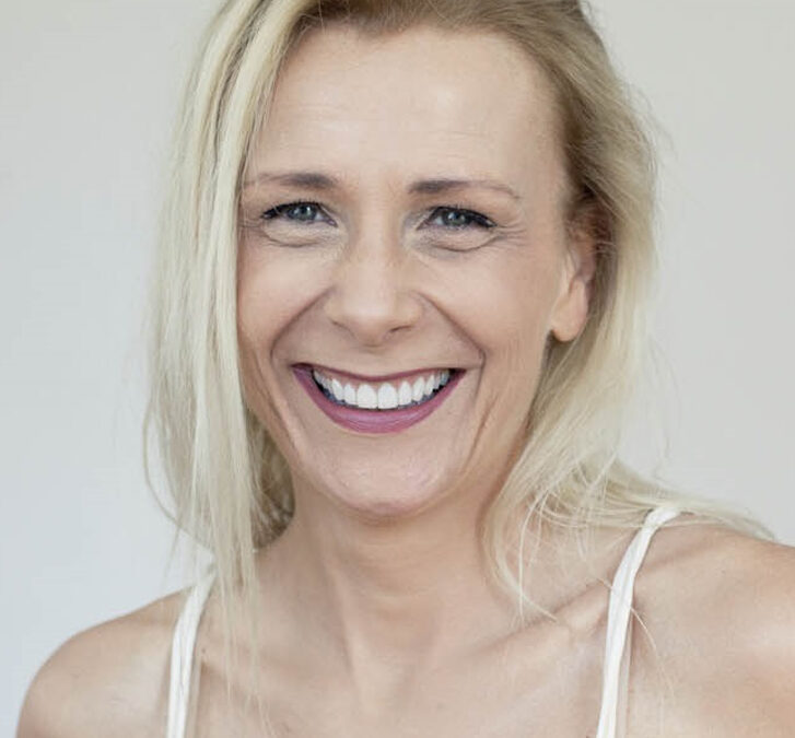 Anne R.